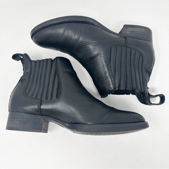 Ariat Chelsea Pull-On Leather Ankle Boots - Picture 5 of 8